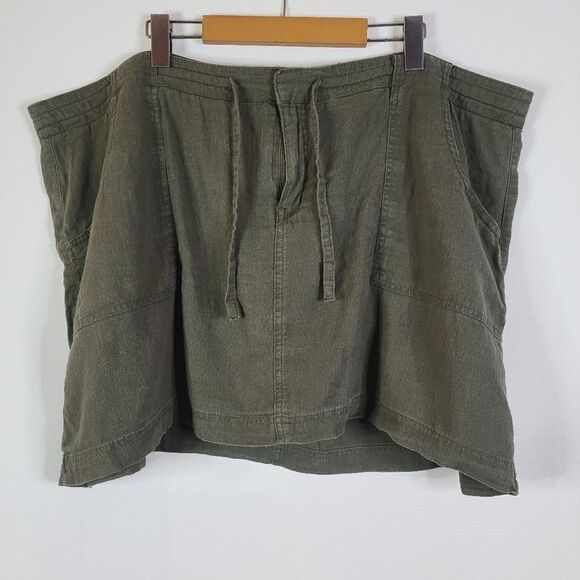 Reitmans Green Skirt with Adjustable Waist - Picture 1 of 11